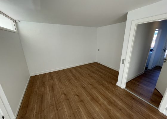 Stue med udgang til altan